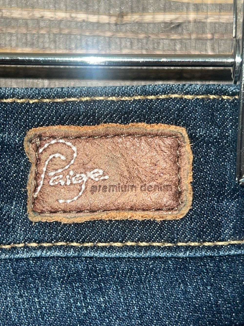 Paige Jeans Mercy Skinny Zipper
Ankle Size 27 - Picture 8 of 14